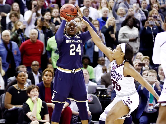 arike-ogunbowale-shot.jpg